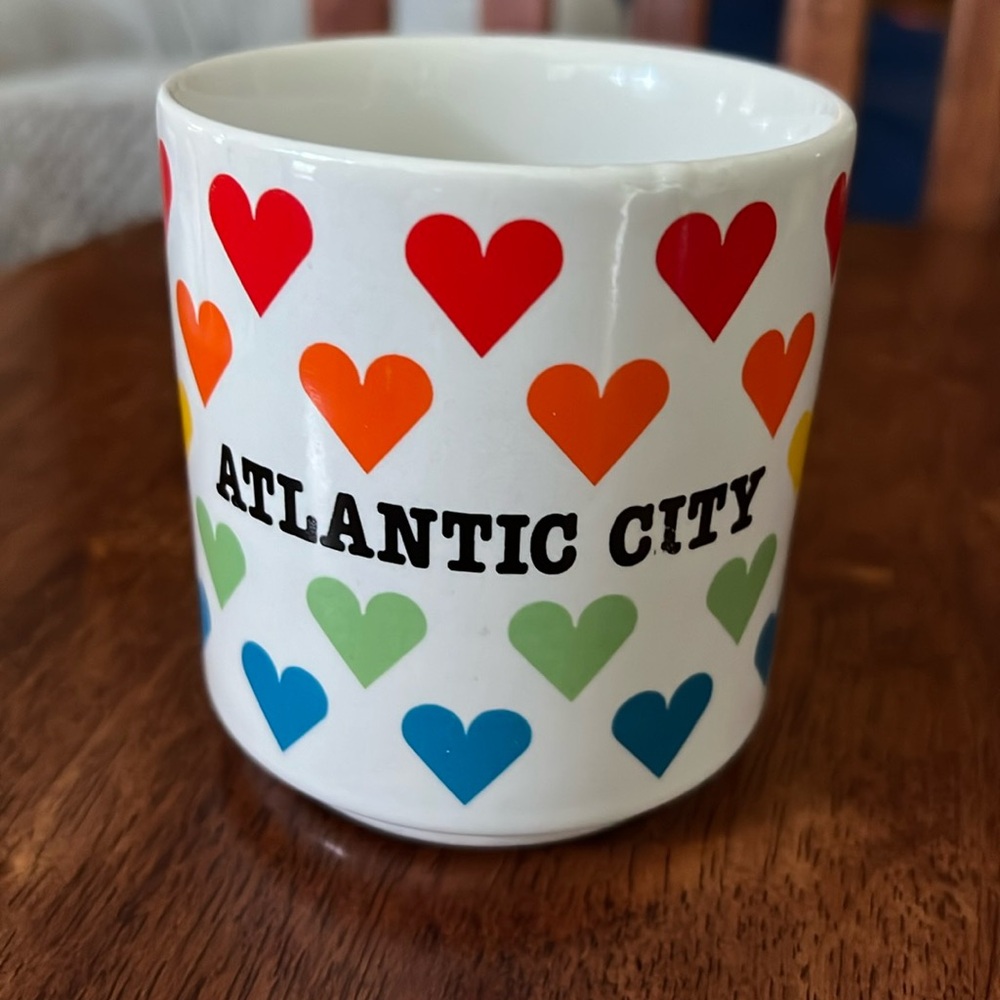 Vintage 1985 Atlantic City Rainbow Heart Coffee Mug Vacation Travel Collectibles